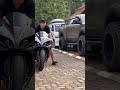 motor sport Yamaha R1 masuk rumah ๐ rumah mewah