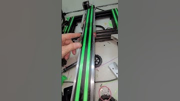 right side carriage on left linear rail . still stiff! (linear rail & carriages ) #ender3max