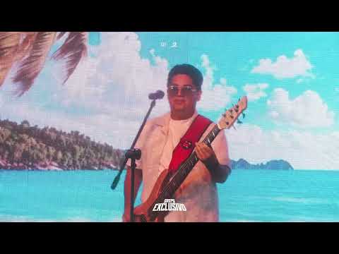 Grupo Exclusivo - What Is He Like? (Live)