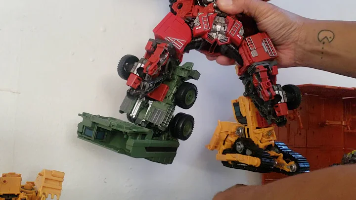 Studio Series Devastator combined  with 2 k.o. (ayoi)