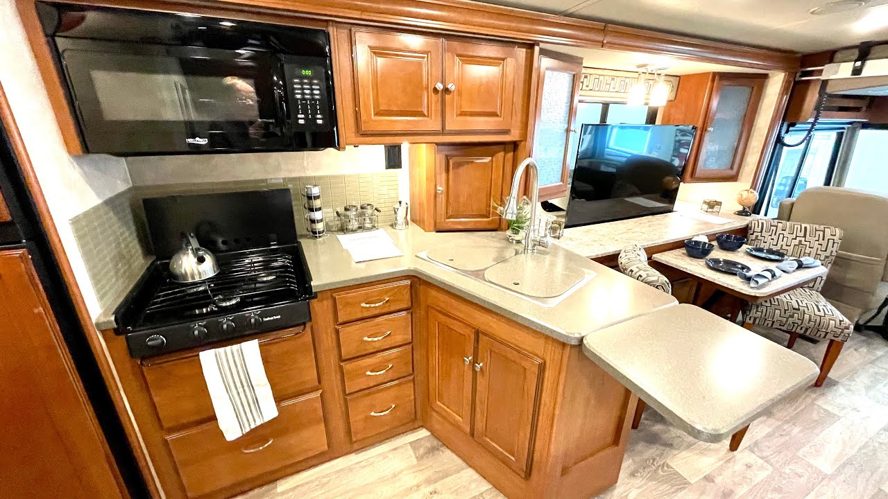 SOLD 2019 Winnebago Adventurer 33C