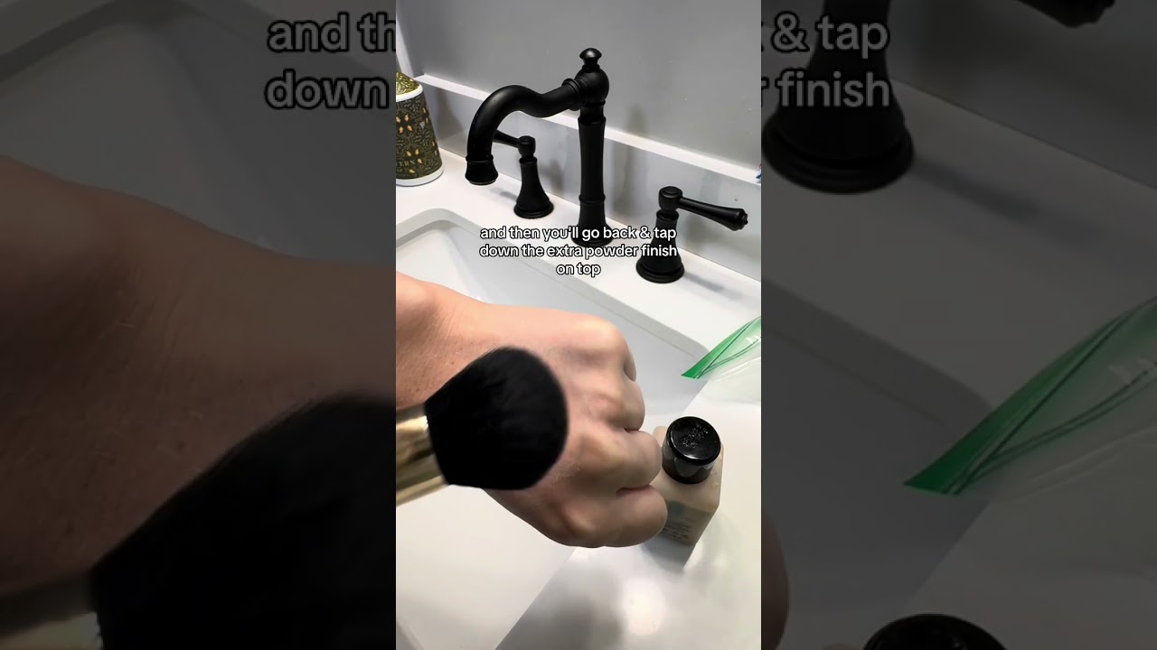 large pores, uneven skin, textured girlies… Erno Laszlo Skin Tint 👏🏻 for ref this is the color