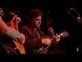 The Travelin’ McCourys - Lonesome, On’ry and Mean (eTown webisode #1401)