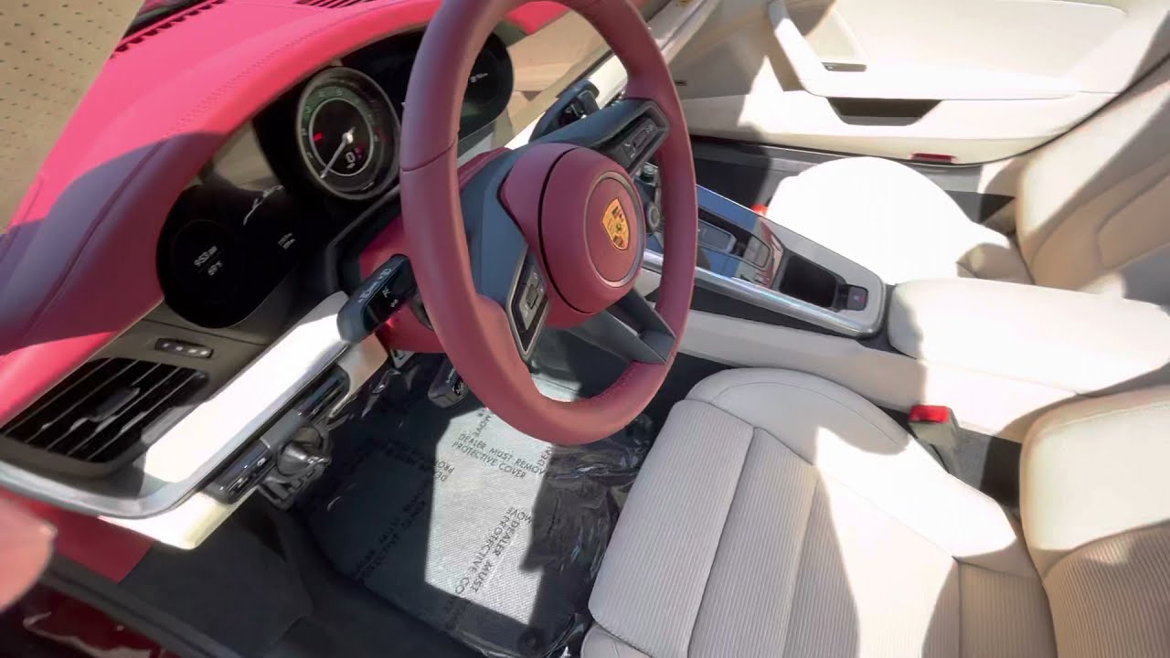 2021 Porsche 911 Targa Heritage Edition Interior