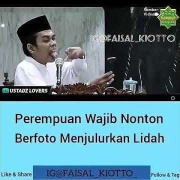 Ustadz Abdul Somad - perempuan wajib nonton berfoto menjulurkan lidah