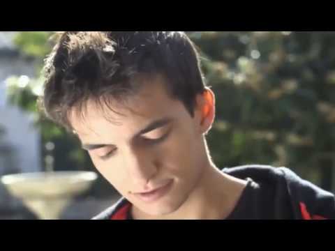 Cuarto Milenio / El fantasma de la foto / Alejandro De Nova - YouTube Cuarto Milenio / El fantasma de la foto / Alejandro De Nova - YouTube