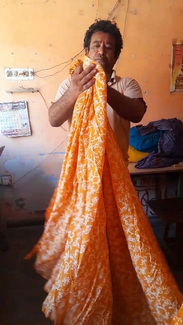 Tai and dye bandhani process experience artisans and hand art #bandhani ...