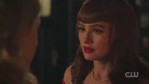 Riverdale 6x04 Kiss Scene - Poppy and Bitsy (Chery...