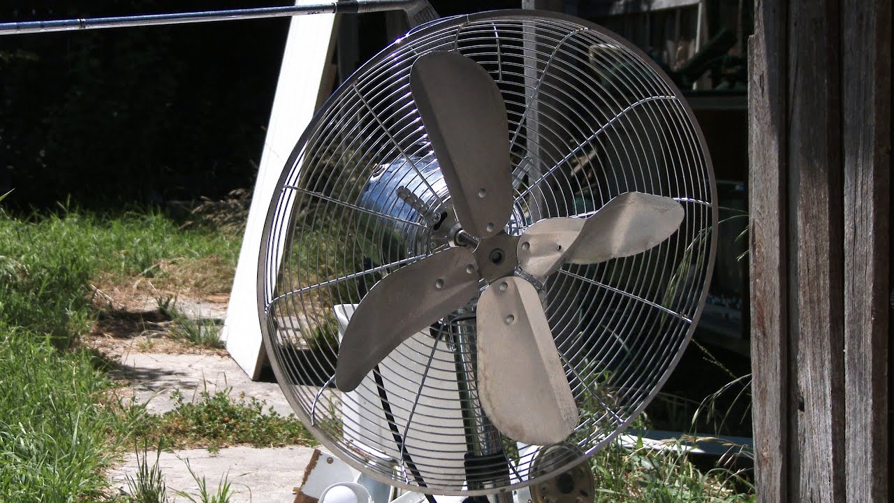 Smash Metal Mistral Stand Fan