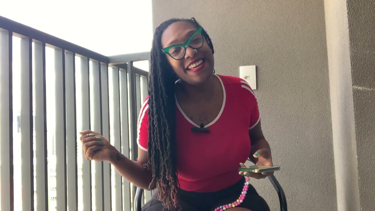 This video is proof that your phone has been listening to you & your feelings! 