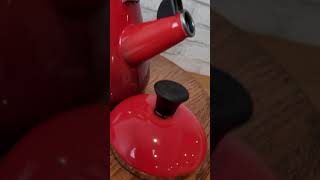 Le Creuset Red Tea Kettle 1 6L  1 7 Qt  Cerise, Whistling, Enamel