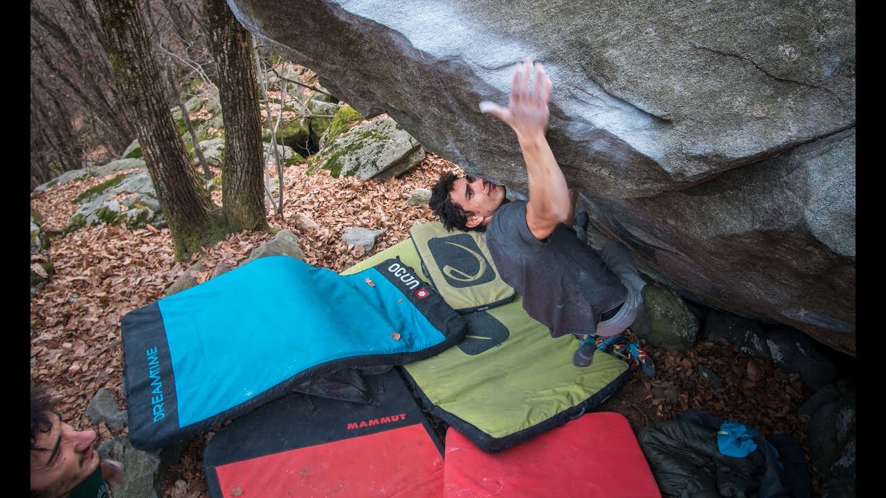 Bouldering in Ticino - New Years in Brione | 2019