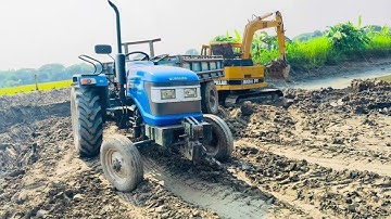 JCB Backhoe Loading Soil in Swaraj Mahindra Eicher Tractor | Sonalika Di-35 | JCB Tractor Video (98)