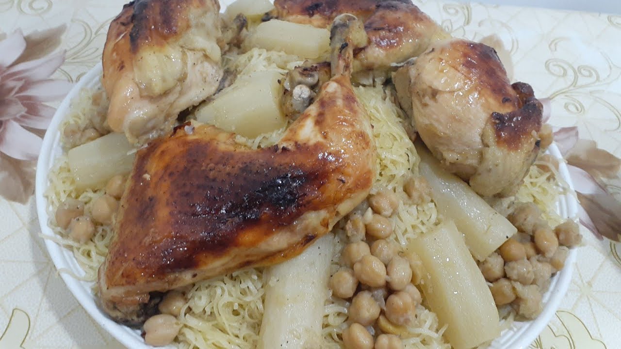 رشتة العاصمية 🇩🇿 على اصولها والسر ليخلي المرقة بيضاء  خاترة   وملبيا خطوة بخطوة 😊😎