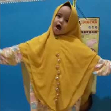 Ashilla nyanyi lagu RUKUN ISLAM