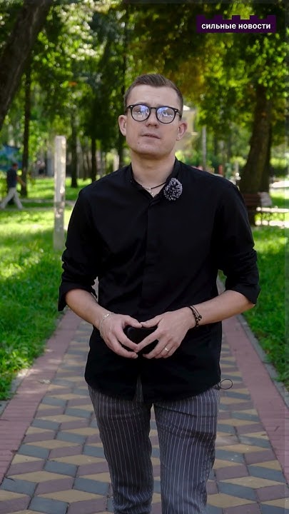 Компания поздравила приятеля с Днем рождения, разыграв его жесткое ...
