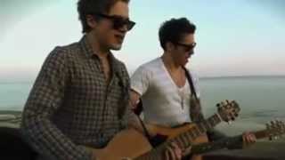 Danny Jones & Tom Fletcher (McFly) - I Need A Woman (Acoustic)