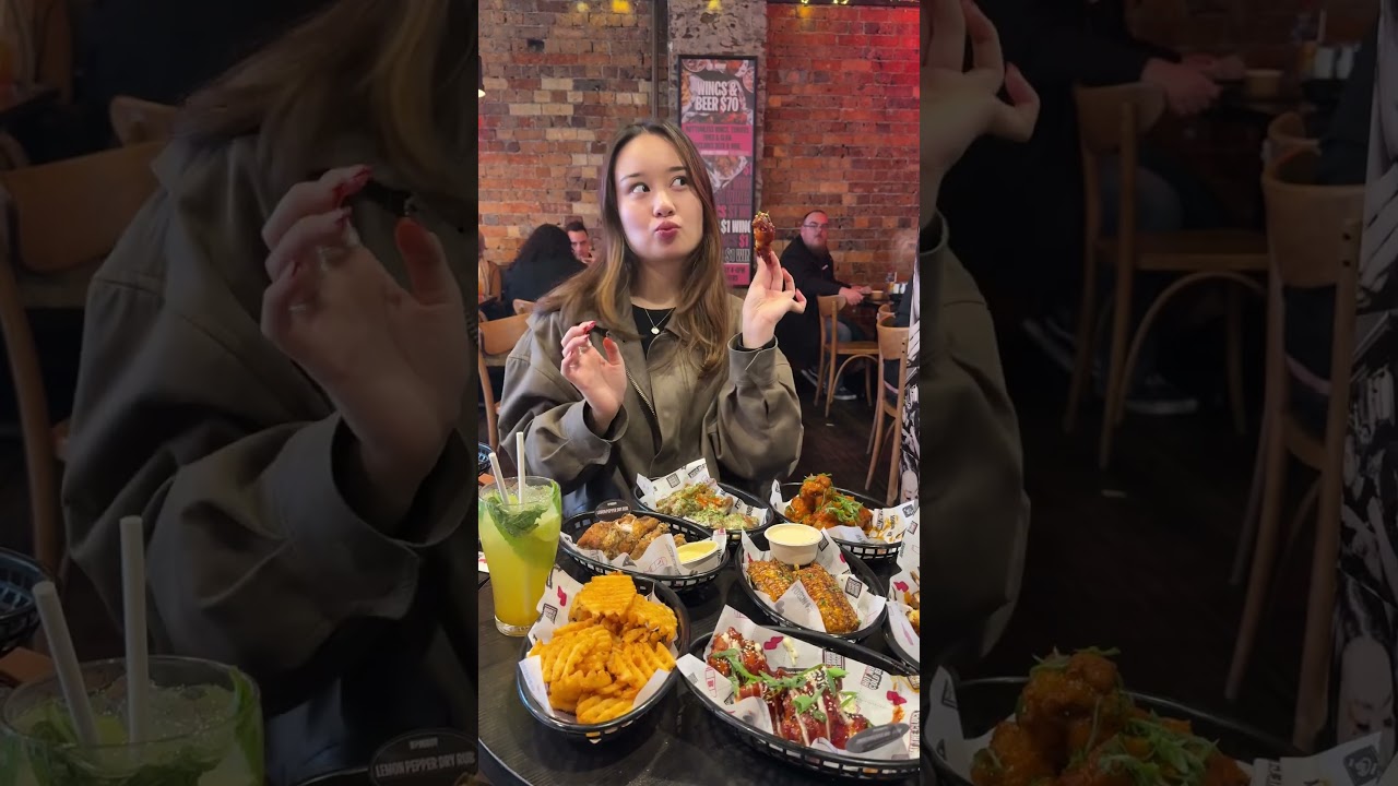 Sydney's BEST cheap eats! $1 WINGS 