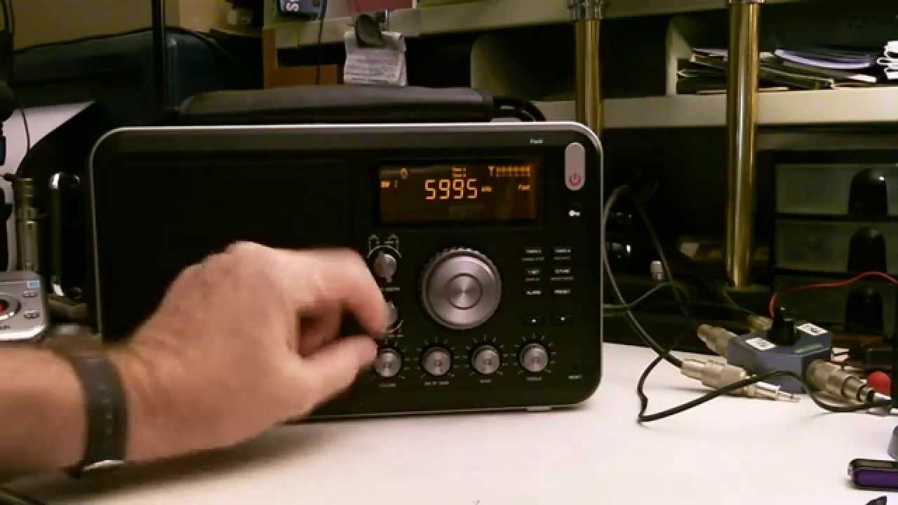 TRRS #0376 - Eton 550 Field Radio - Reception Tests - YouTube