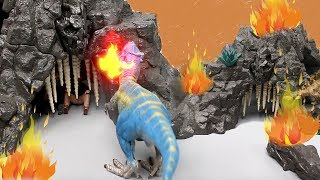 Schleich Giant Volcano T-Rex (Schleich 42305) Tyrannosaurus Dinosaur toys.  슐라이히 티렉스와 화산폭발