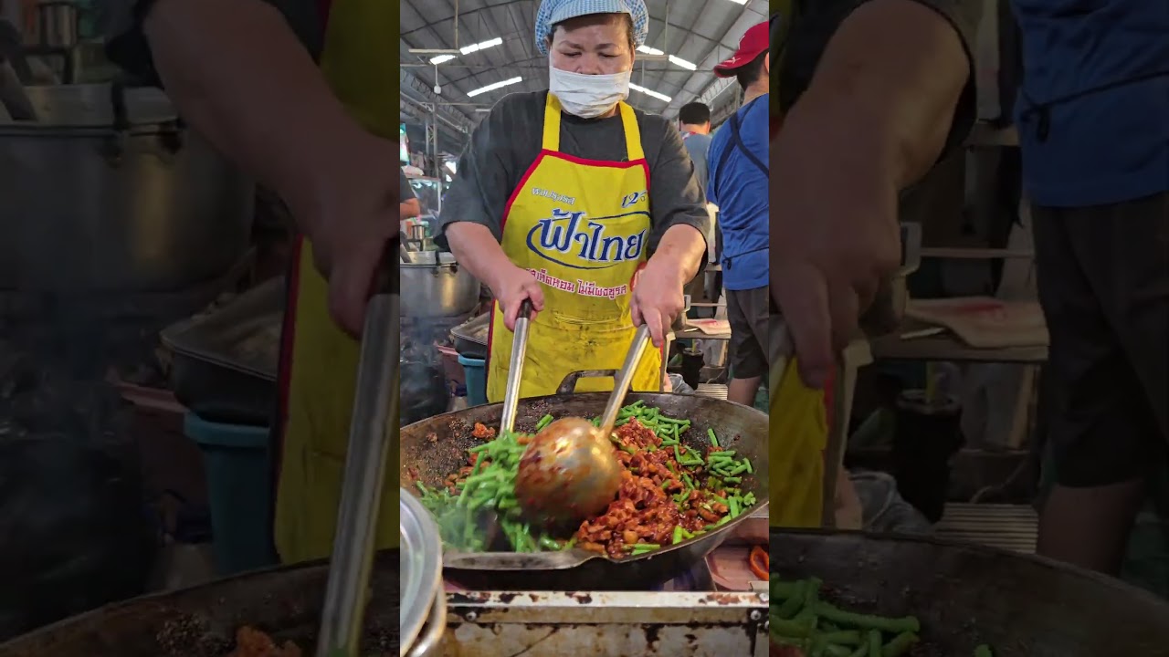 Delicious Spicy & Savory Red Curry Stir Fry   Amazing Authentic Thai Dish      