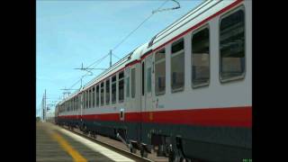 Frecciabianca train 9822 Taranto - Milano passes Giovinazzo at 120km/h (MSTS)