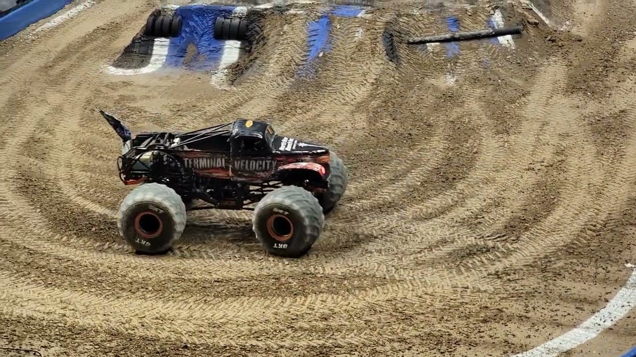 Monster Jam Van Andel Arena 2022
