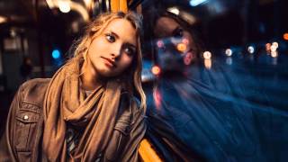 Roald Velden - Raindrops On My Window