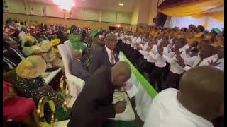 Download lagu Mzomtsha Firewagon, OAC in Khayelitsha