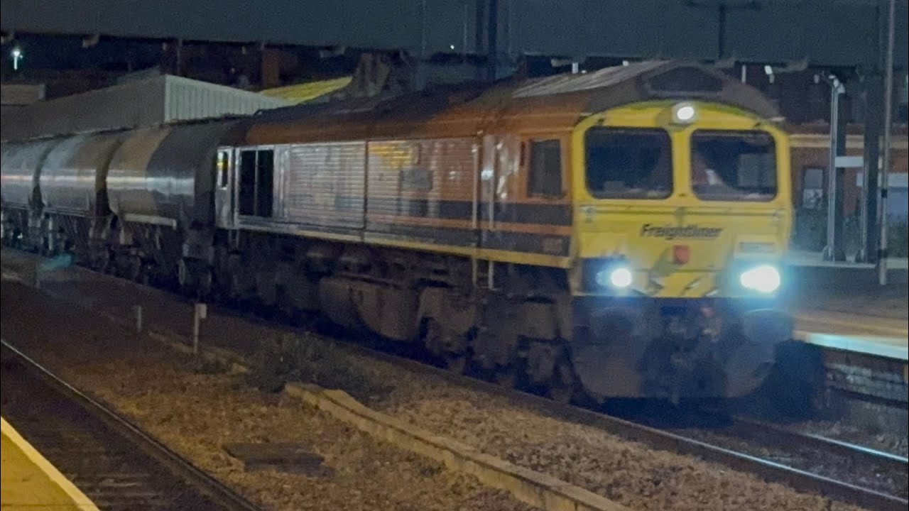 *Christmas Countdown Special Day 14* - Trains at Leicester, MML, 28/11/25