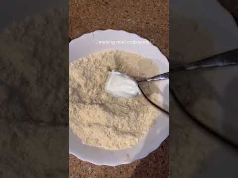 Making Mini Croissants
