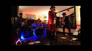 The Tricks - Automatic (Red Devils)