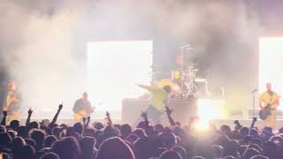 Silverstein - Stress (2025-12-20, Brooklyn Paramount, Brooklyn, NY) [4K]