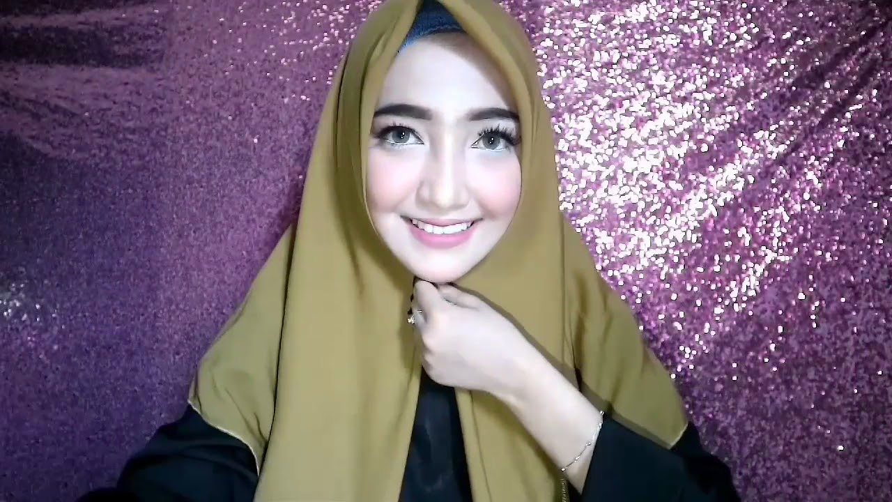 TUTORIAL JILBAB LAUDYA SQUARE TUTORIAL JILBAB SEGI EMPAT5 Gaya