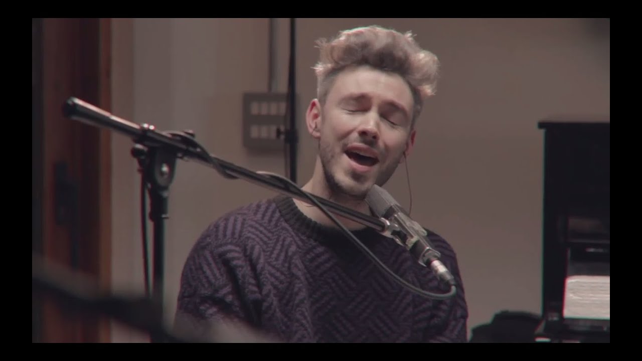 Royce Wood Junior - Midnight (live from Urchin Studios)