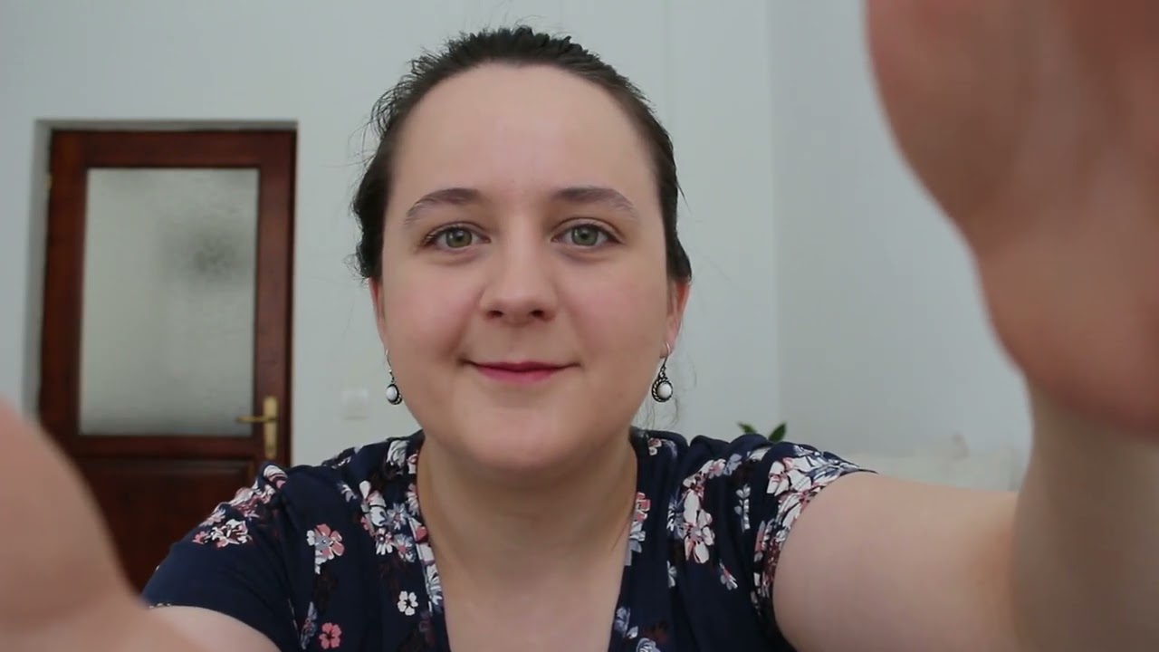 ASMR – Kisminkel egy barát