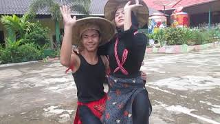 XII IPS 3  TARI TANGGUI