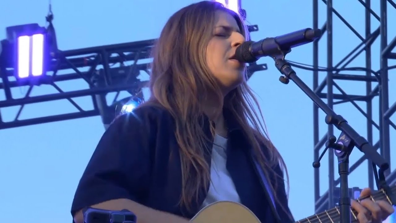 Brooke Ligertwood - Lead Me To The Cross | Harvest Crusade, Angel Stadium 2025 | Live Video