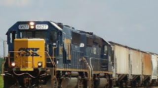 CSX 8627 Leads A Westbound Manifest