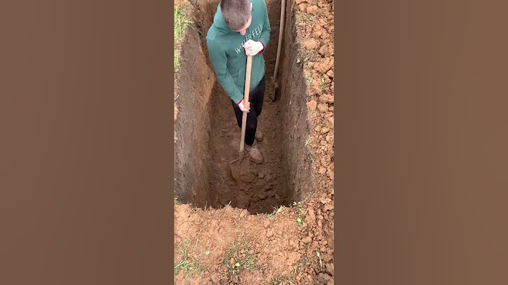 Могила для кого?#кладбище #могила #яма #копка #похороны