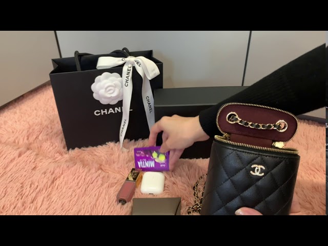 Super Cute! 20S Chanel Mini Vanity Case with Classic Chain, WIMB + Mod  Shots