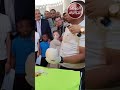 شاهد تجربة فريد من نوعها من مستثمرة بن ناصر لتفقيص بيض النعام على المباشر امام والي ولاية الوادي