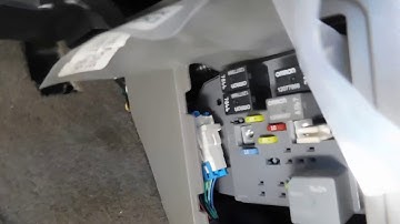 Saturn Hidden Fuse Box Location And Diagram