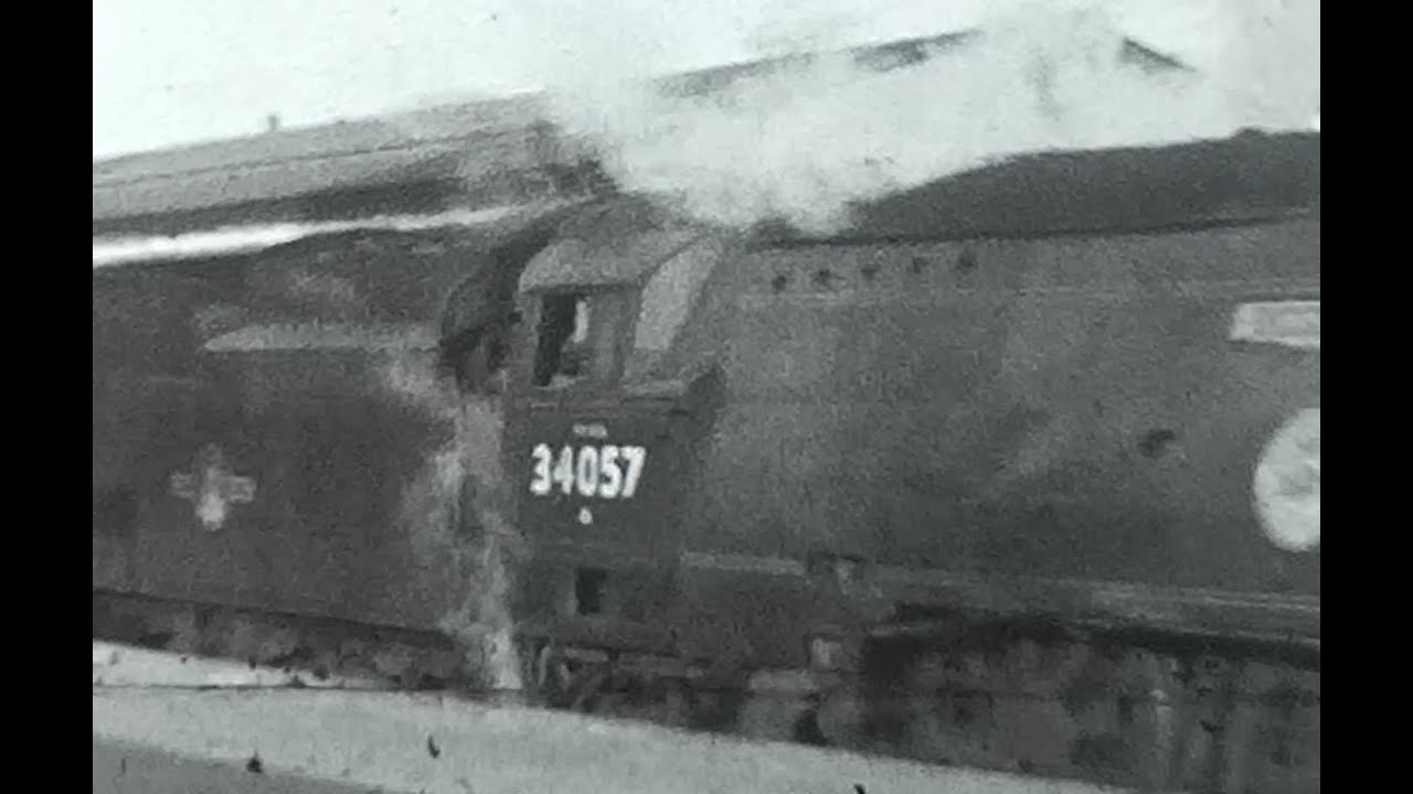 SOUTHERN STEAM 1967: Waterloo to Southampton Central.