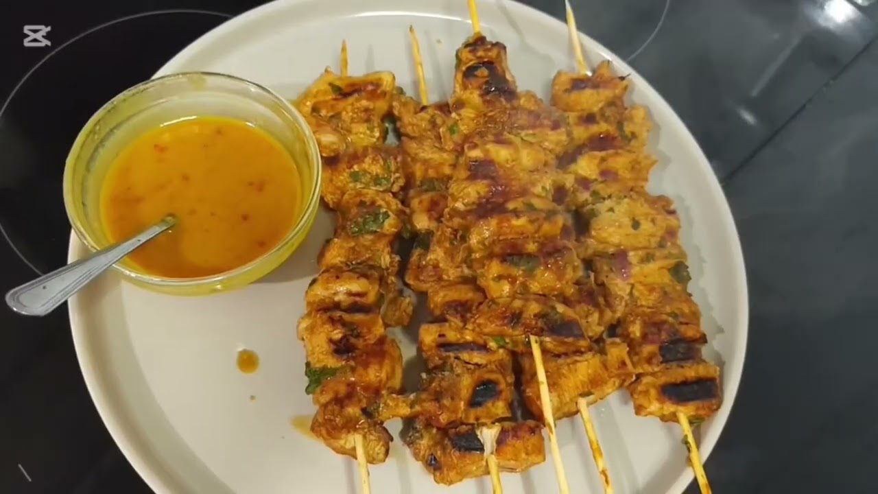 صدر الدجاج بحشوه رائعه ما بين الحلاوه والملحه ولا اروع،😍😋عصير صحي والثاني منعش ورائع وراقين,🍋🍊🫜