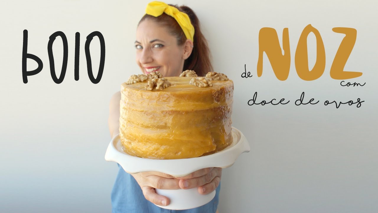 Bolo de Noz com Doce de Ovos