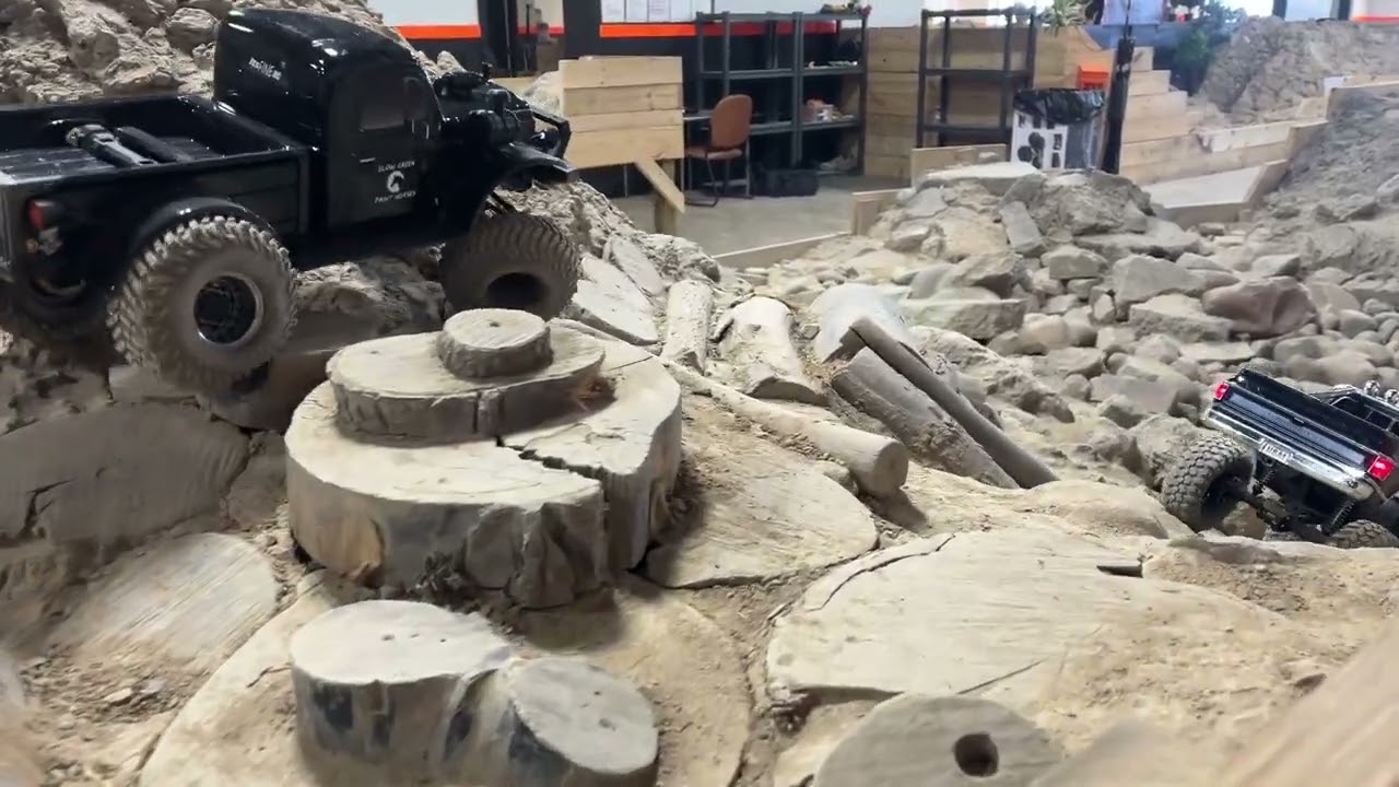 Winter Blues ItsFine RC Crawling at reaction RC in grand rapids mi again!