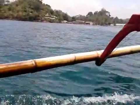 Santai Bersama Keluarga Mesin Di Pantai Sendang Biru Malang