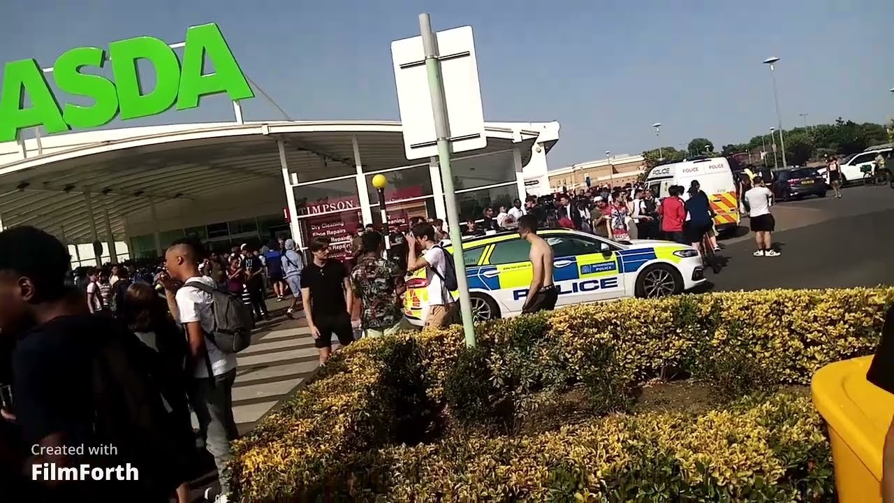 KSI x LOGAN PAUL PRIME LAUNCH LEYTON ASDA YouTube