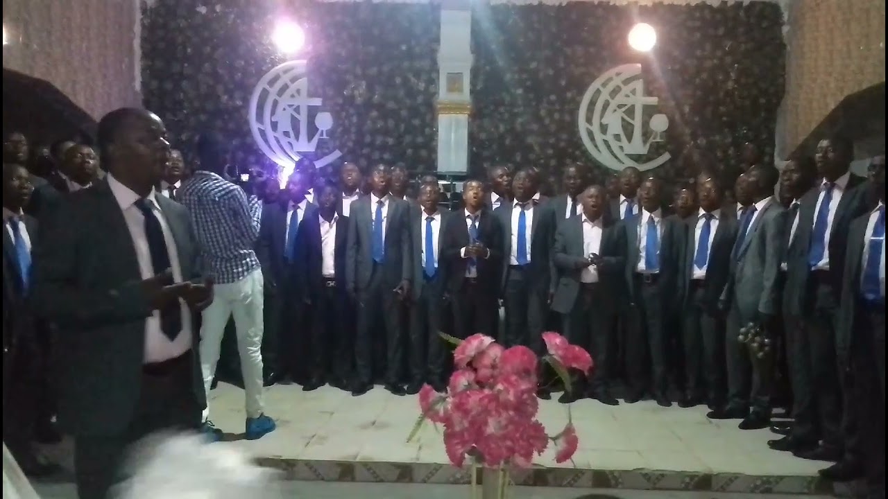 CHOJEUCHO  BOMA CHEF DE POOL